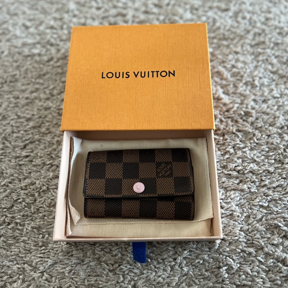 Rose Ballerine Louis Vuitton Key holder